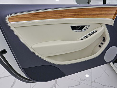 New 2026 Bentley Continental GTC image 54