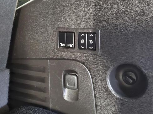 Used 2016 Cadillac Escalade Premium AWD/4WD image 9