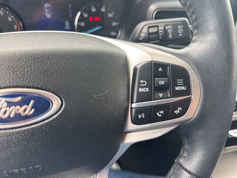 Used 2023 Ford Explorer XLT w/ Equipment Group 202A AWD/4WD image 27
