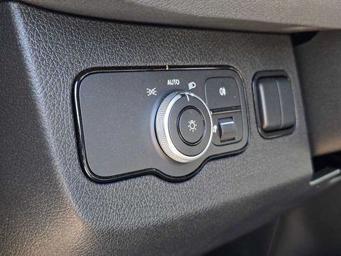 Used 2026 Mercedes-Benz Sprinter 2500 image 25