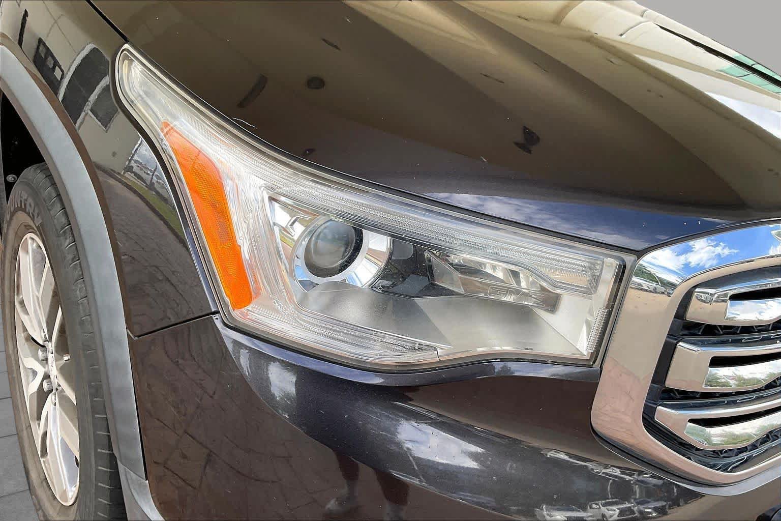 Used 2017 GMC Acadia SLE FWD image 25