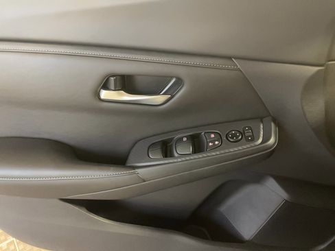 Used 2025 Nissan Sentra SV w/ All-Weather Package image 10