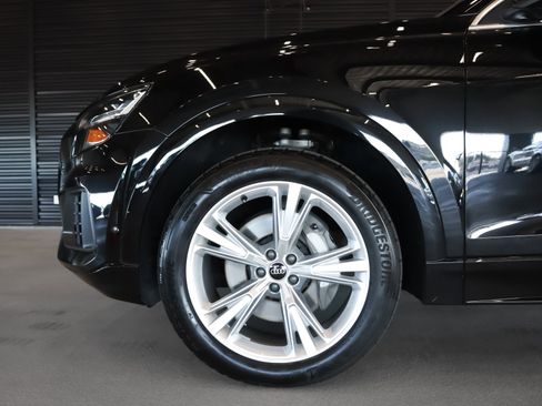 Used 2022 Audi Q8 Premium Plus w/ Premium Plus Package image 5