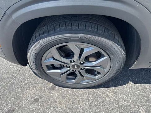 Certified 2024 Kia Seltos S AWD/4WD image 5