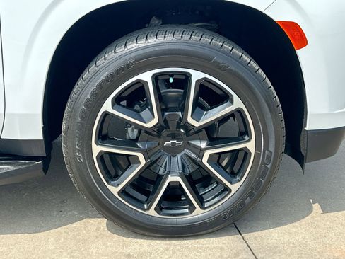 Used 2023 Chevrolet Tahoe RST RWD image 10