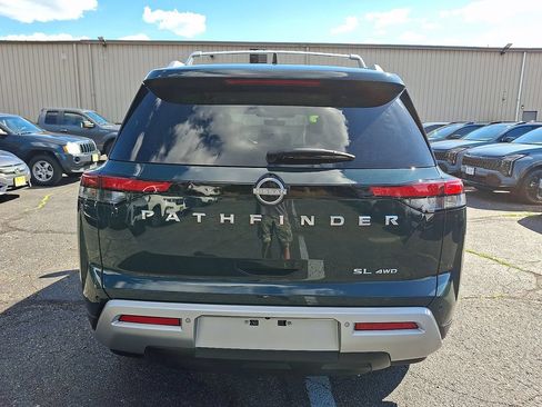 Used 2023 Nissan Pathfinder SL AWD/4WD image 15