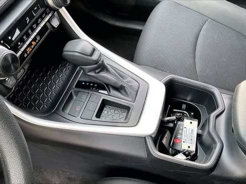 Certified 2025 Toyota RAV4 LE image 15