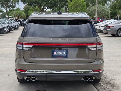 Used 2025 Lincoln Aviator Reserve AWD/4WD image 7