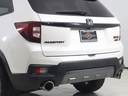 Used 2024 Honda Passport TrailSport image 22