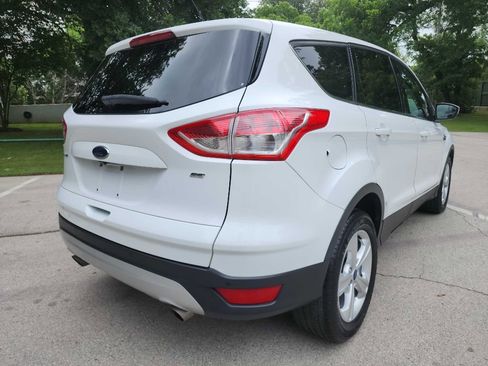 Used 2016 Ford Escape SE FWD image 8