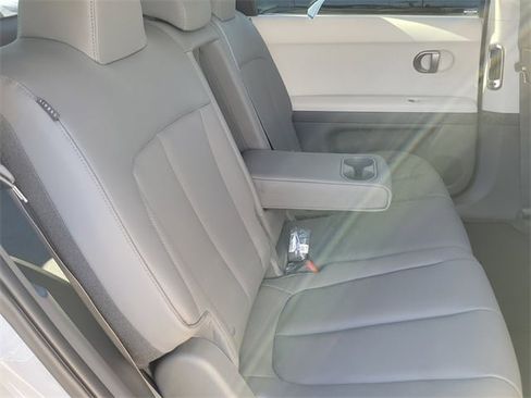 New 2026 Hyundai Ioniq 5 SEL image 18