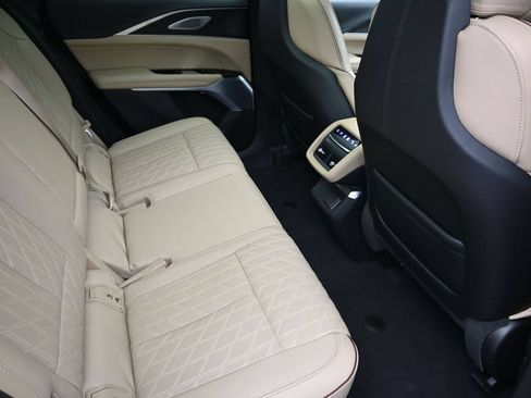 Used 2026 Cadillac Lyriq Signature Luxury w/ Nappa Leather Package AWD/4WD image 29