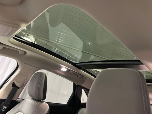 Used 2020 Ford Escape SE image 21