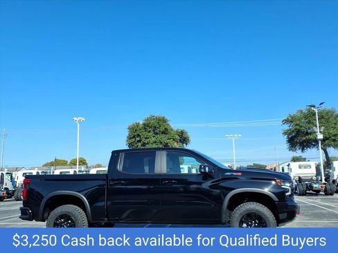New 2026 Chevrolet Silverado 1500 ZR2 AWD/4WD image 2