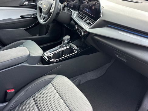 New 2026 Chevrolet Trax LT image 16