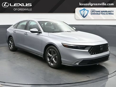 Used 2023 Honda Accord EX image 1