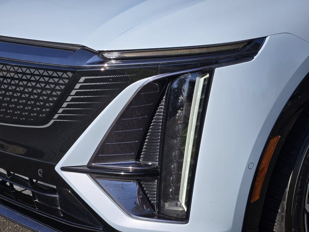 Certified 2024 Cadillac Lyriq Sport AWD/4WD image 5