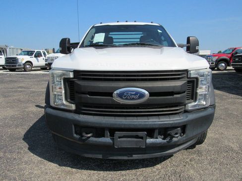 Used 2019 Ford F550 4x4 Regular Cab Super Duty w/ Power Equipment Group image 7