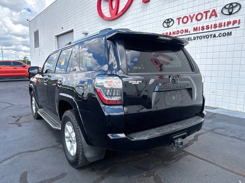 Used 2019 Toyota 4Runner SR5 Premium RWD image 5