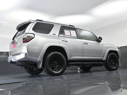 Used 2024 Toyota 4Runner SR5 RWD image 20