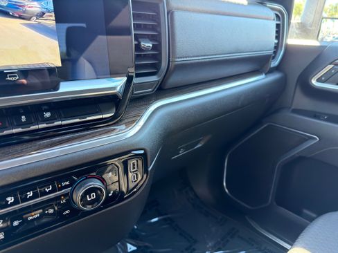 Used 2025 Chevrolet Silverado 2500 LT w/ Convenience Package AWD/4WD image 43