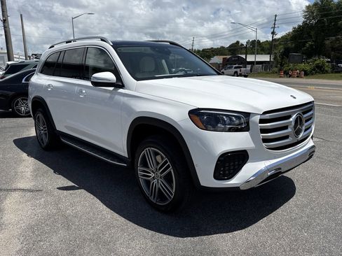 New 2026 Mercedes-Benz GLS 450 4MATIC image 7