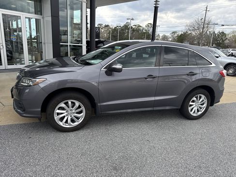 Used 2018 Acura RDX FWD image 3