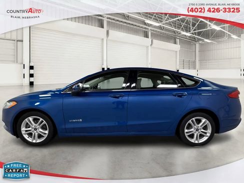 Used 2018 Ford Fusion S image 2