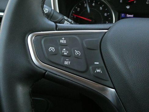 Used 2024 Chevrolet Equinox LT image 11