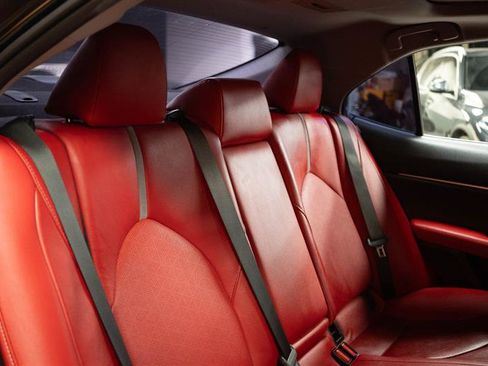 Used 2019 Toyota Camry XSE image 16