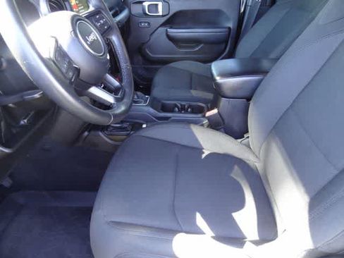 Used 2023 Jeep Wrangler Unlimited Sport AWD/4WD image 6
