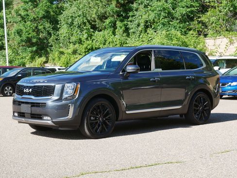 Certified 2022 Kia Telluride SX w/ SX Prestige Package AWD/4WD image 3