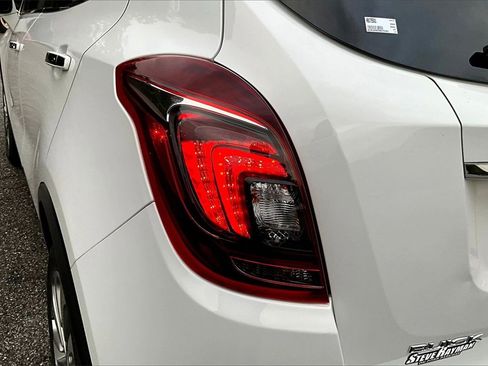 Certified 2017 Buick Encore Preferred image 20