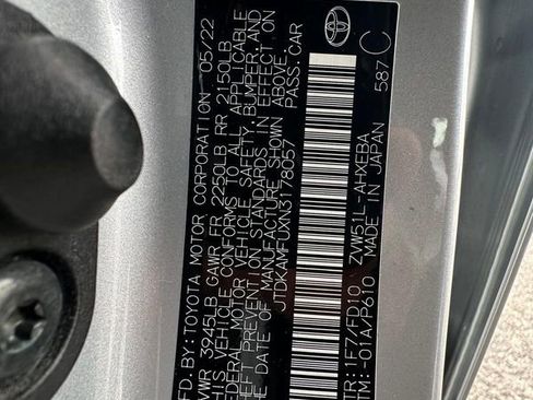 Used 2022 Toyota Prius LE image 25