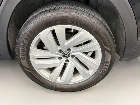 Used 2023 Volkswagen Atlas Cross Sport SE FWD image 11