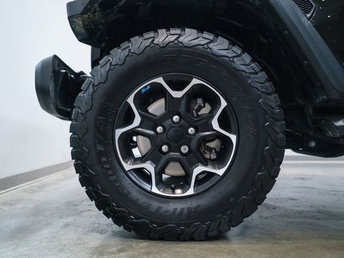 Used 2023 Jeep Wrangler Unlimited Rubicon 4xe w/ Cold Weather Group AWD/4WD image 11