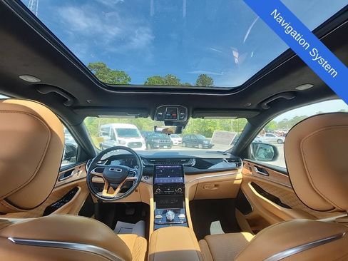 Used 2025 Jeep Grand Cherokee L Summit AWD/4WD image 4