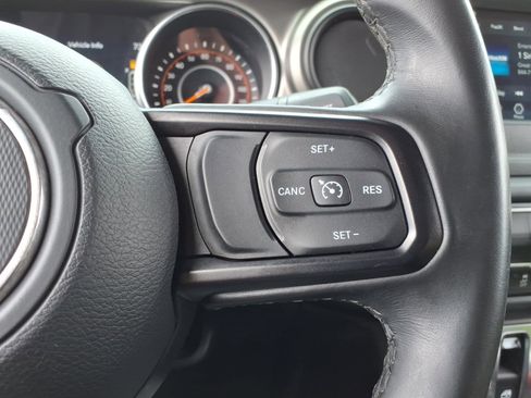Used 2019 Jeep Wrangler Sport w/ Quick Order Package 24S AWD/4WD image 22