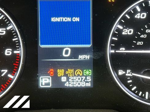 Used 2024 Subaru Outback Limited AWD/4WD image 14