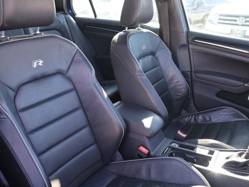 Used 2019 Volkswagen Golf 4-Door image 13