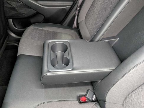 Used 2025 Kia Seltos S AWD/4WD image 16