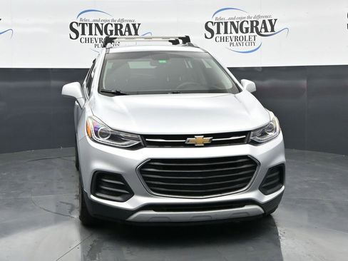 Used 2020 Chevrolet Trax LT image 2