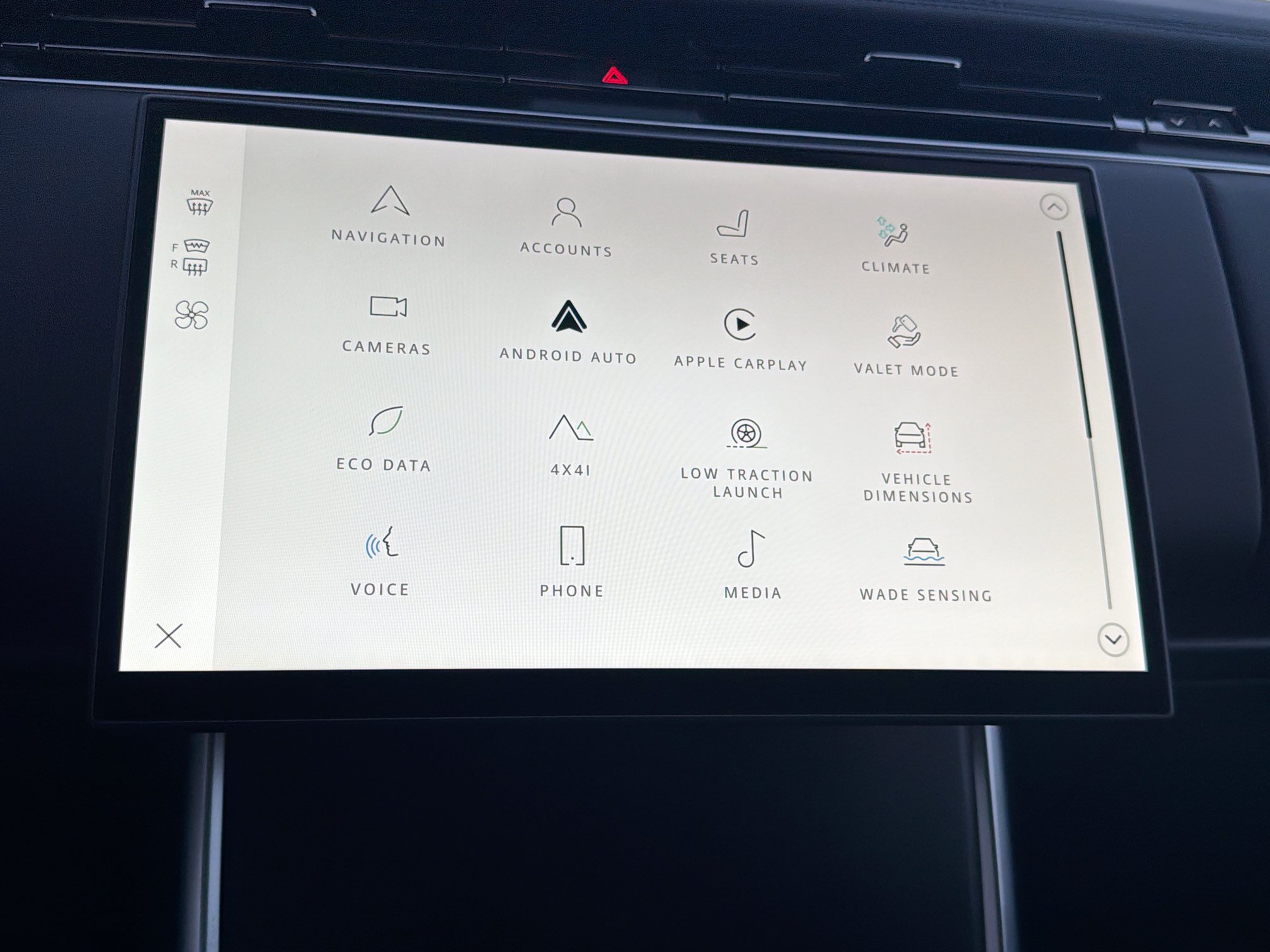 New 2027 Land Rover Range Rover SE AWD/4WD image 30