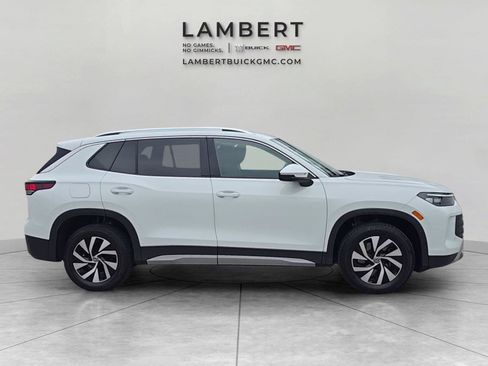Used 2025 Volkswagen Tiguan S AWD/4WD image 6