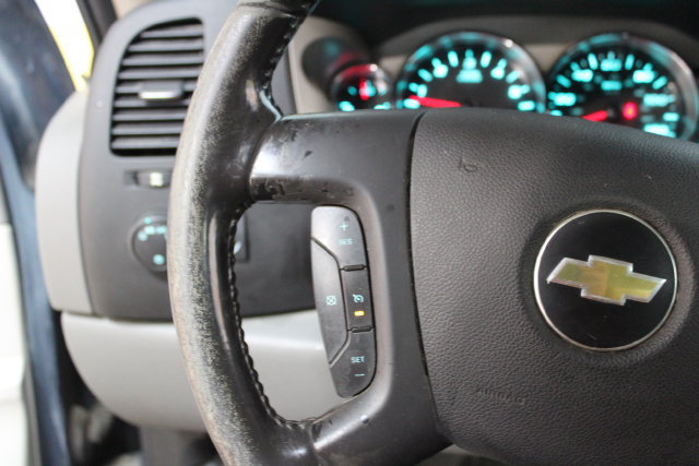 Used 2013 Chevrolet Silverado 3500 W/T AWD/4WD image 15