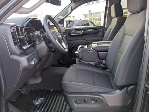New 2026 GMC Sierra 1500 Elevation image 11