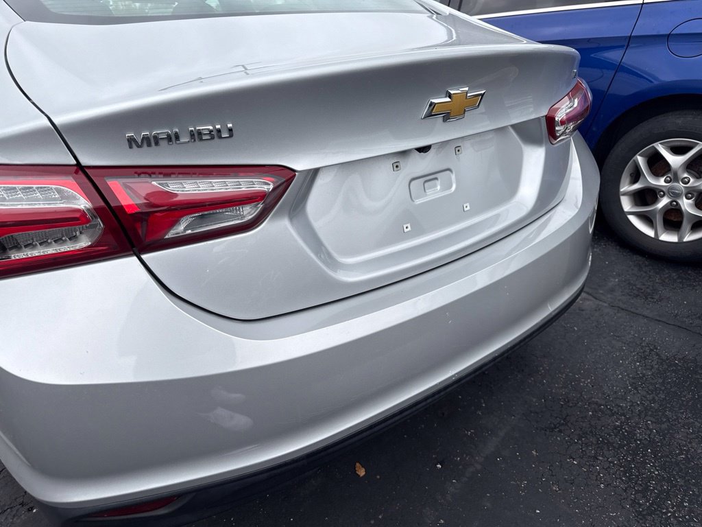Used 2022 Chevrolet Malibu LT FWD image 20