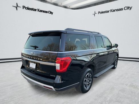 Used 2024 Ford Expedition Max XLT image 4