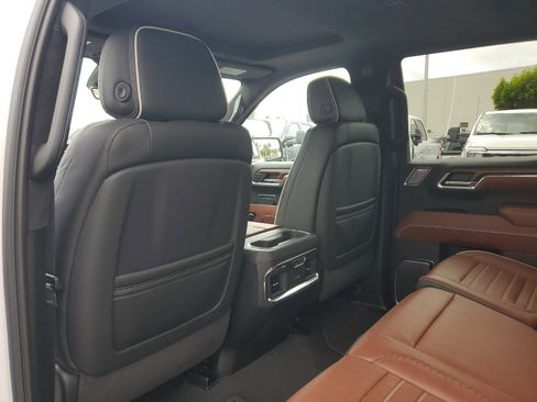 Used 2024 GMC Sierra 1500 Denali Ultimate image 16