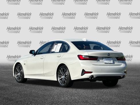 Certified 2022 BMW 330e w/ Premium Package image 7